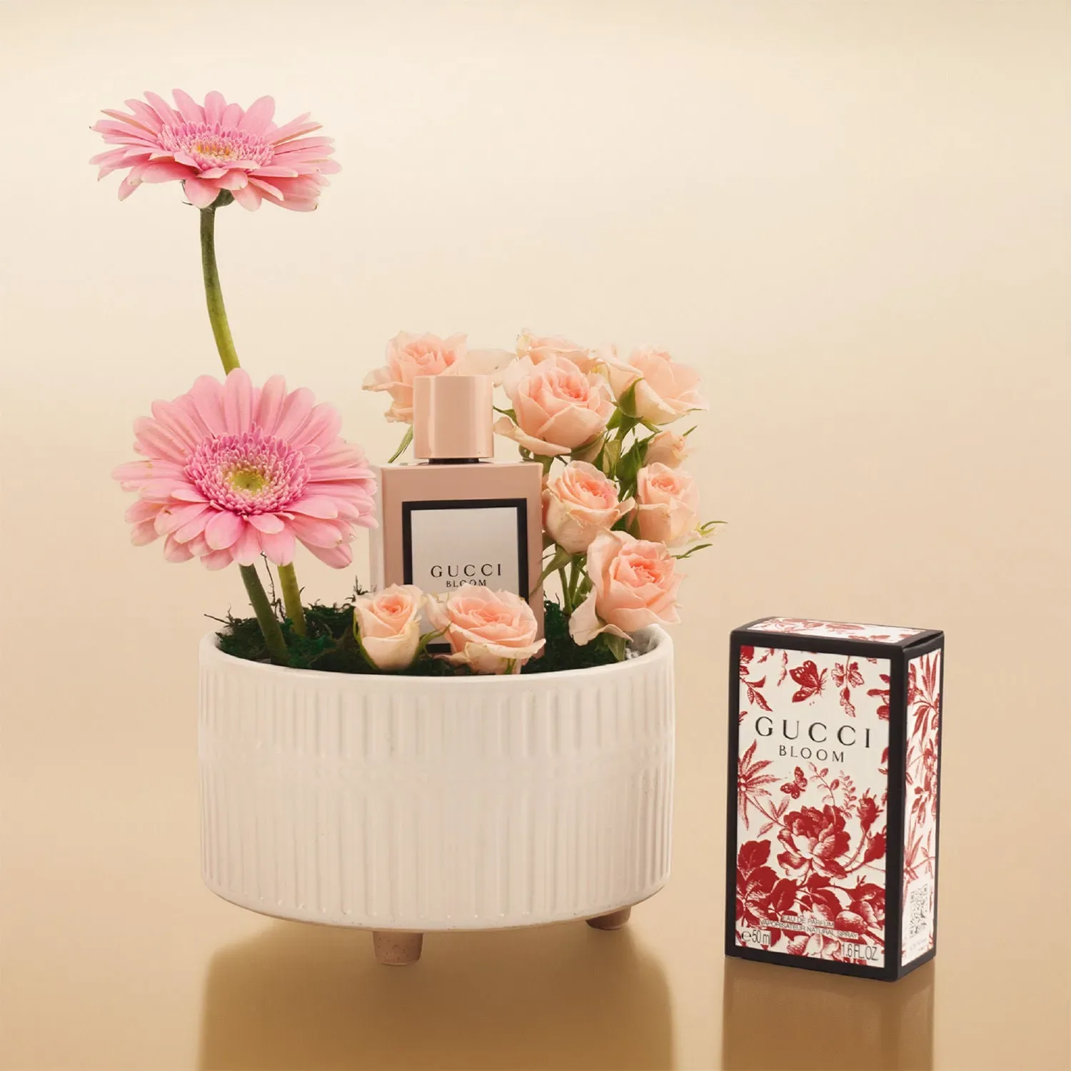 تنسيق ورد مع عطر