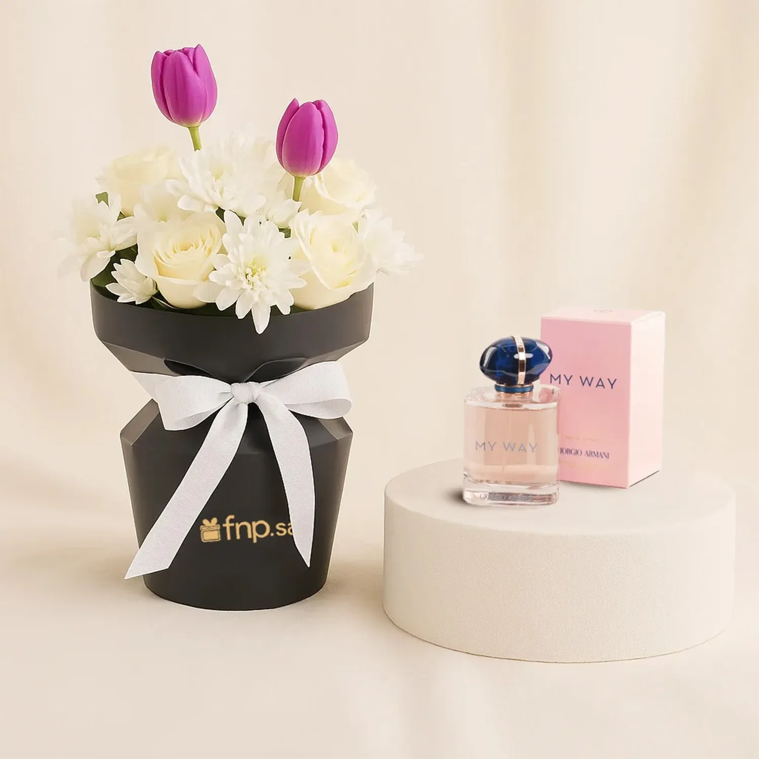 عطر وورد فاخر