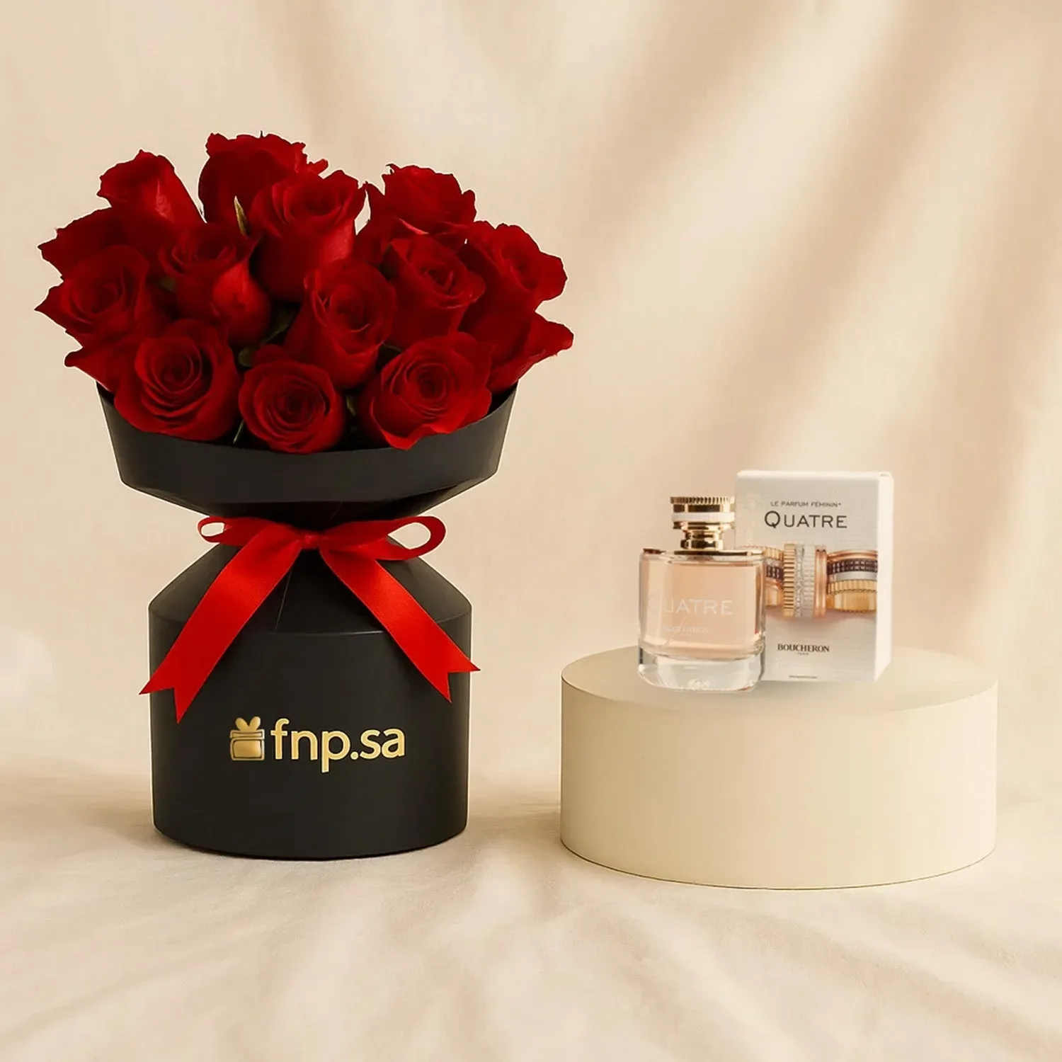باقة ورد أحمر مع عطر